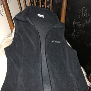 columbia fleece vest